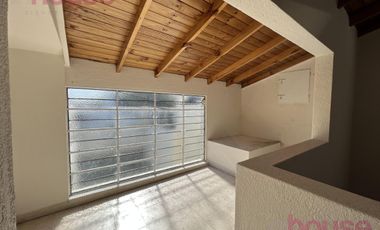 Casa  PB    2  pisos    Terraza - Belgrano R - IDEAL EMBAJADA / FAMILIAS