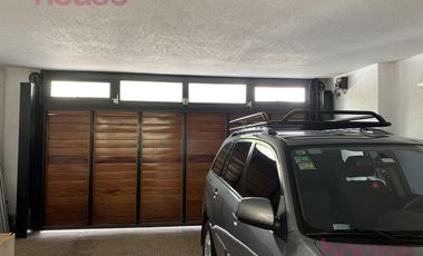 Casa  PB    2  pisos    Terraza - Belgrano R - IDEAL EMBAJADA / FAMILIAS