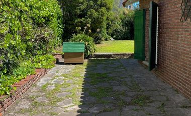 Chalet 3 ambientes - 6 PLAZAS - Gran parque