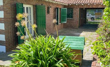 Chalet 3 ambientes - 6 PLAZAS - Gran parque