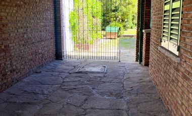 Chalet 3 ambientes - 6 PLAZAS - Gran parque