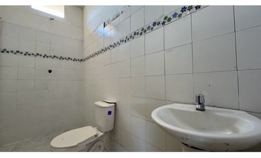 Casa esquinera con apartamentos y local en venta Barrio Nuevo Palmira