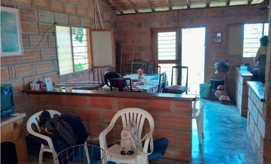 VENTA CASA FINCA VEREDA MESTIZAL SAN JERONIMO ANTIOQUIA