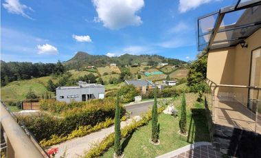 Venta de Casa en Unidad Cerrada via Don Diego la Ceja