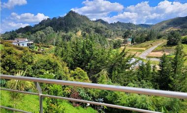 Venta de Casa en Unidad Cerrada via Don Diego la Ceja