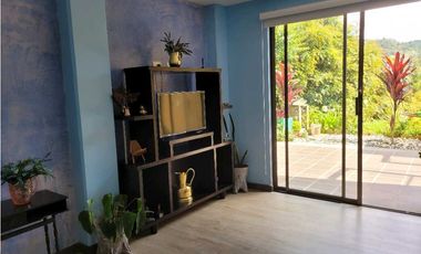 Venta de Casa en Unidad Cerrada via Don Diego la Ceja