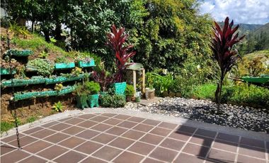 Venta de Casa en Unidad Cerrada via Don Diego la Ceja