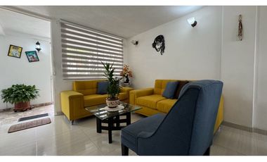 Hermosa casa de dos pisos en venta Barrio Santa Ana Palmira Valle