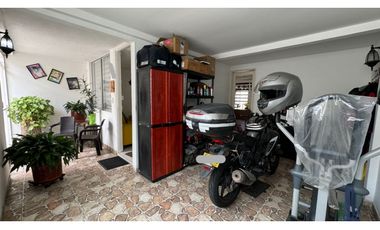 Hermosa casa de dos pisos en venta Barrio Santa Ana Palmira Valle