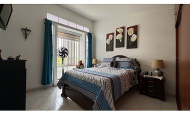 Hermosa casa de dos pisos en venta Barrio Santa Ana Palmira Valle