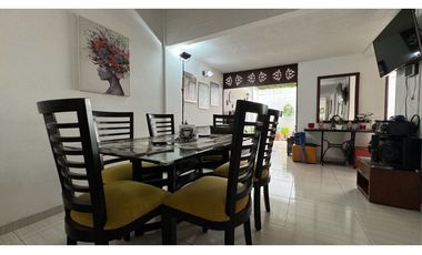 Hermosa casa de dos pisos en venta Barrio Santa Ana Palmira Valle
