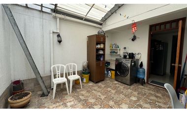 Hermosa casa de dos pisos en venta Barrio Santa Ana Palmira Valle