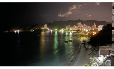 ARRIENDO APARTAMENTO AMOBLADO PRIMERA LINEA DE PLAYA - RODADERO SUR