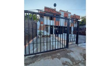 SE ARRIENDA APARTAMENTO BARRIO LOS CORTIJOS