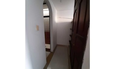 SE ARRIENDA APARTAMENTO BARRIO LOS CORTIJOS