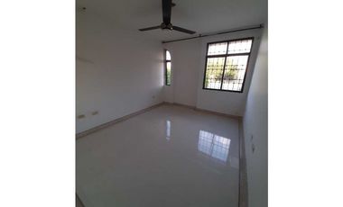 SE ARRIENDA APARTAMENTO BARRIO LOS CORTIJOS