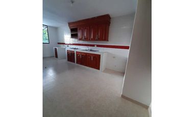 SE ARRIENDA APARTAMENTO BARRIO LOS CORTIJOS