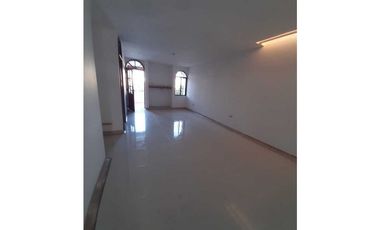 SE ARRIENDA APARTAMENTO BARRIO LOS CORTIJOS