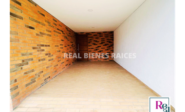 VENDO CASA MEDIANERA EN UNIDAD ABIERTA EN LA CEJA, ANTIOQUIA