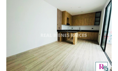 VENDO CASA MEDIANERA EN UNIDAD ABIERTA EN LA CEJA, ANTIOQUIA