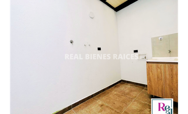 VENDO CASA MEDIANERA EN UNIDAD ABIERTA EN LA CEJA, ANTIOQUIA