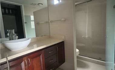 (MC-C) Apartamento en Alquiler en El Aguacatal Oeste Cali