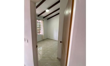 SE VENDE FABULOSA CASA EN CARTAGO