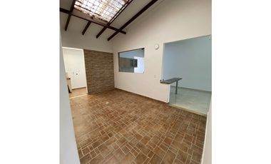 SE VENDE FABULOSA CASA EN CARTAGO