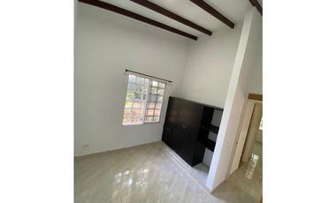 SE VENDE FABULOSA CASA EN CARTAGO