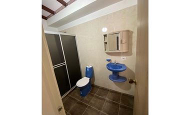 SE VENDE FABULOSA CASA EN CARTAGO