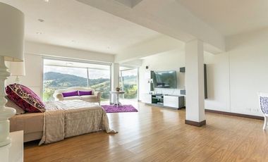 Casa Amoblada en alquiler Medellin, las Palmas.
