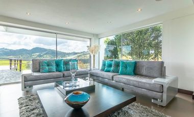 Casa Amoblada en alquiler Medellin, las Palmas.