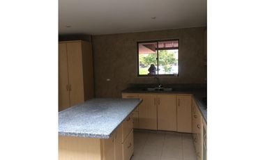 Vendemos hermosa casa en chía