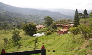 Se Vende Hermosa Finca en la Ciudad de Anolaima