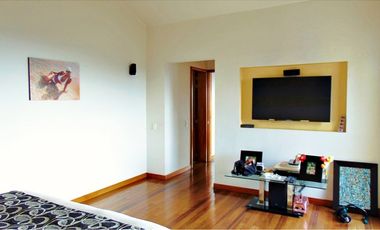 Venta o Permuta Apartamento Tríplex Milán, Manizales