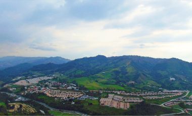 Venta o Permuta Apartamento Tríplex Milán, Manizales