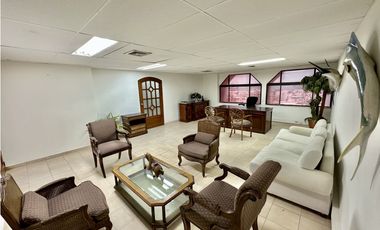ARRIENDO DE OFICINA EN ED. CENTRO EJECUTIVO - SANTA MARTA