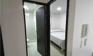 APTO AMOBLADO. 3 HABITACIONES Y TERRAZA. EN RECREO