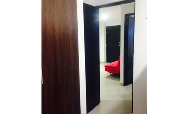 APTO AMOBLADO. 3 HABITACIONES Y TERRAZA. EN RECREO