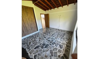 Casa en Alquiler Envigado Alto Las Antillas