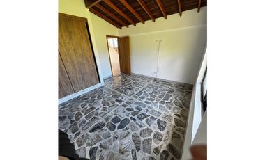 Casa en Alquiler Envigado Alto Las Antillas