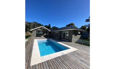 CASA EN ALQUILER EN COSTA ESMERALDA - DEPORTIVO 443