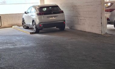 Estacionamiento en venta en SANTIAGO