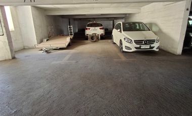Estacionamiento en venta en SANTIAGO