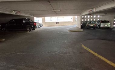 Estacionamiento en venta en SANTIAGO