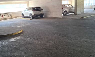 Estacionamiento en venta en SANTIAGO