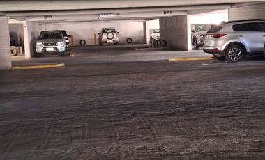 Estacionamiento en venta en SANTIAGO