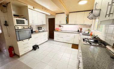 Casa en venta en LO BARNECHEA