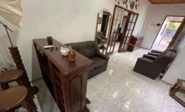 Casa en venta - 2 Dormitorios 2 Baños - 300Mts2 - Berisso