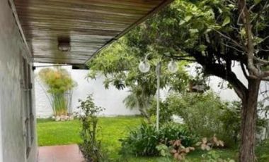 Casa en venta - 2 Dormitorios 2 Baños - 300Mts2 - Berisso